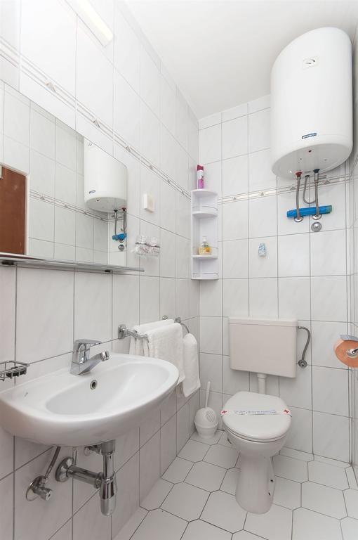 Rooms Vlahovic Слано Экстерьер фото